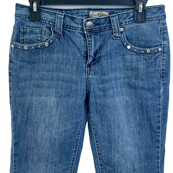 Earl Jeans Studded Capri - Picture 3 of 7